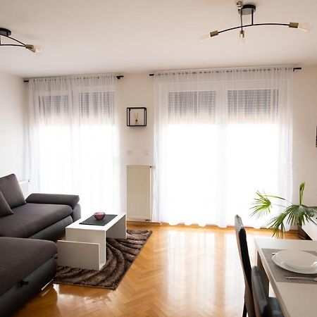 Apartman Martes Slavonski Brod Buitenkant foto
